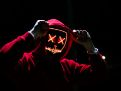  ¥UNG THE  ARCHITECT