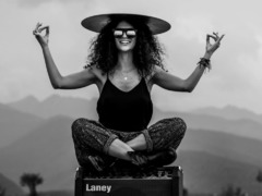 Minola Anthea Szikszay